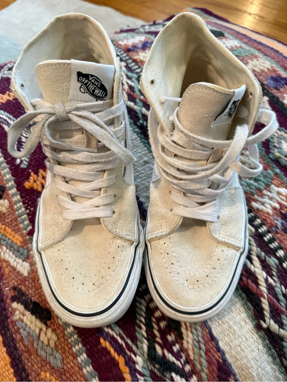 Vans Off-White/Beige Mid-Top Suede Sneakers Size 7.5/38
